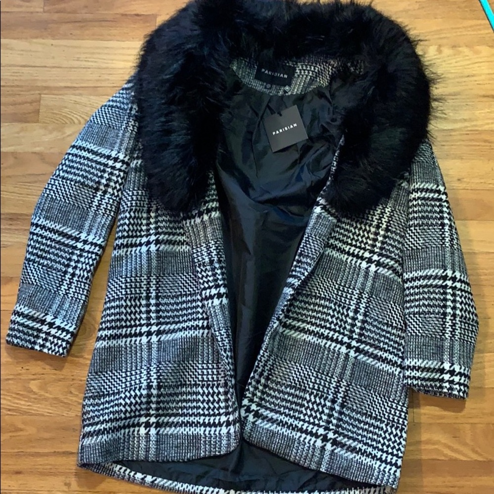 NWT coat with removable faux fur collar.